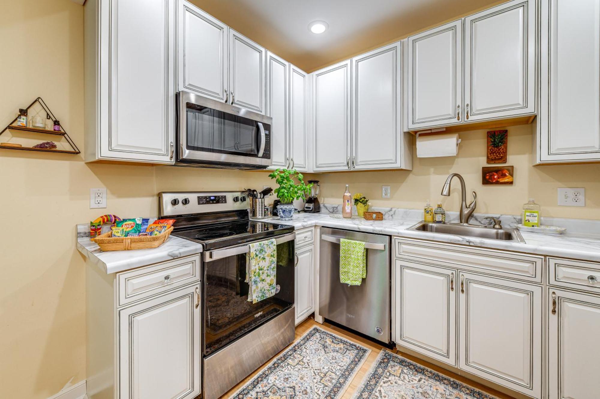 Charming Charlottesville Apt With Outdoor Space! Luaran gambar